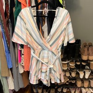 Pastel deep V romper